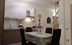 Via Roma House Con Box Privato